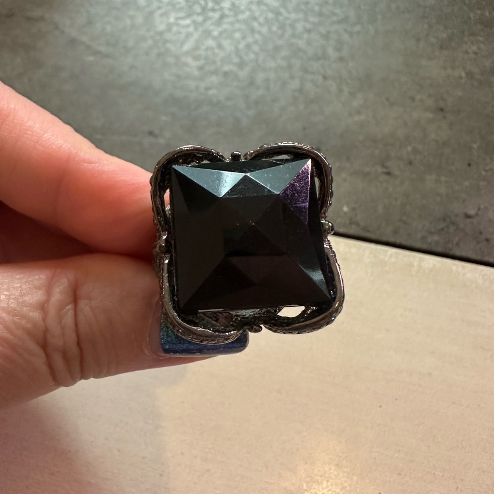 Costume jewelry ring